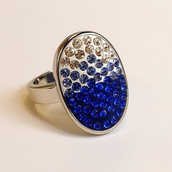 Vintage Blue Ombre Crystal  Silver Tone Cocktail Ring Size 9 - Picture 1 of 6